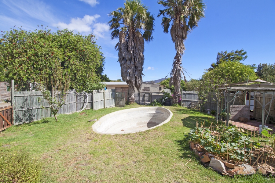 4 Bedroom Property for Sale in Meadowsteads Western Cape